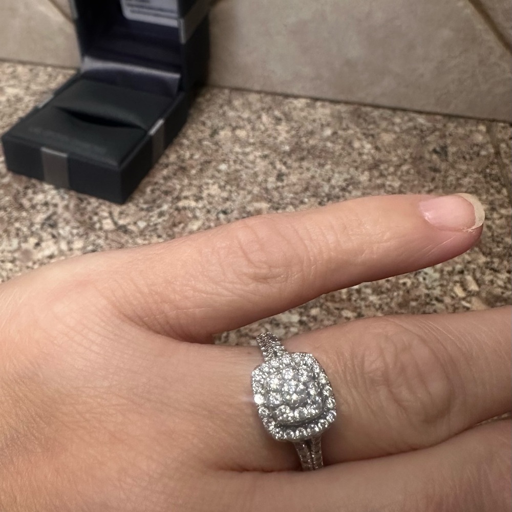 Elegant Silver Lab Grown Diamond Ring - Picture 4 of 6